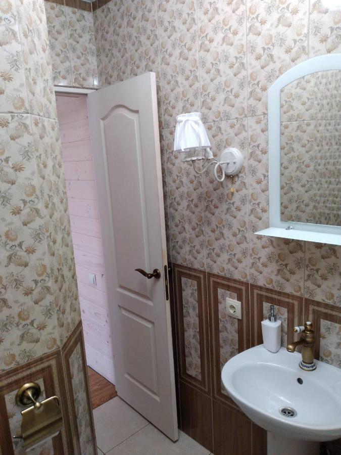 Апартаменти В Самому Центрі Почаева Екстериор снимка
